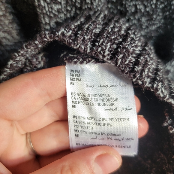 Karen Scott Women's Gray Quarter-Zip knit Sweater. Sz. M - Picture 6 of 6